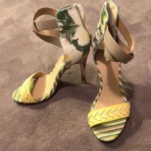 Chinese Laundry floral  zip back sandal heels